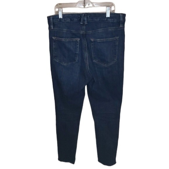 Good American Skinny Jeans with Frayed Hem NWOT - Picture 3 of 5